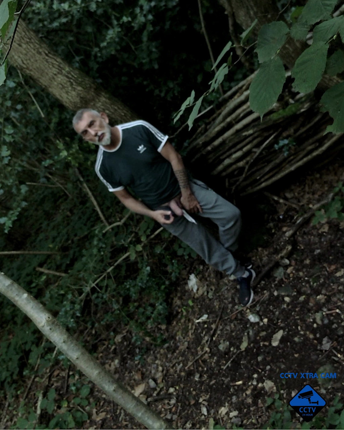 itapapixxl: Twink fångad i skogen suger stor kuk farfar