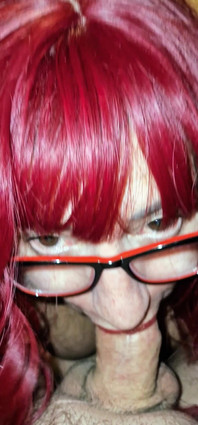 Curvy MILF Blowjob After Work.