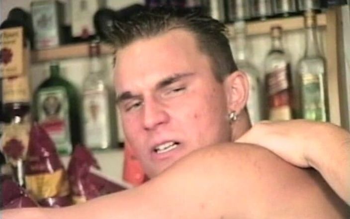 Gay 90's Vintage Porn: Gli uomini esplorano i desideri profondi # 4