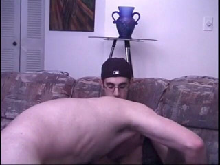 Gays Case: Young geeky dude opens his legs wide for his boyfriend...