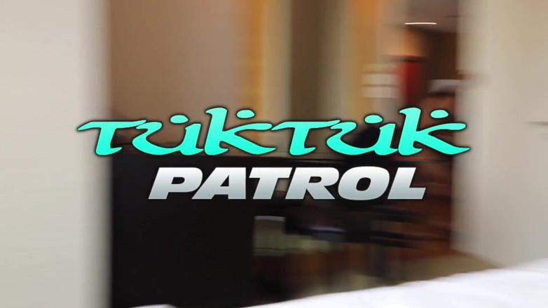 Trike Patrol - Tuk Tuk Patrol: TukTukPatrol - fată thailandeză drăguță cu cur întins
