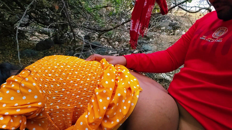 Premi pooja: Молодша дезі дехаті дівчина має красивий секс