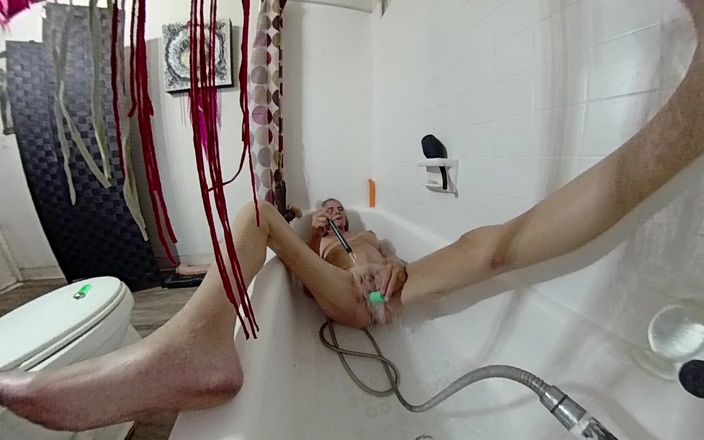 Lizzy Yum: Lizzy yum sd Haziran 2025 mastürbasyon banyo yapıyor, azdırıyor amatör, büyük...