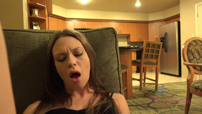 ATK Fans (Girlfriends): Percutian maya di Las Vegas dengan Alexa Nova comel 1/2