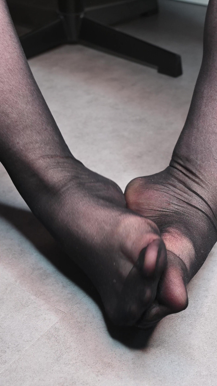 Sexyskyfeet: Asmr Pančuchy Tření Nohou Extrémně Relaxační a Zároveň Nadržené Nylonové Škádlení...