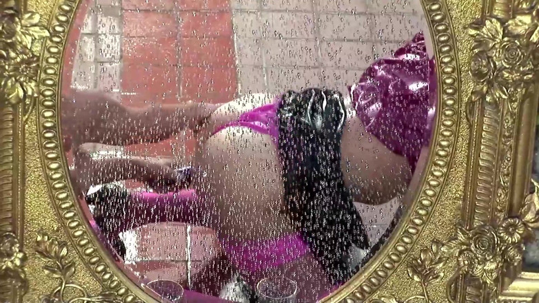 MMV Films and Clips XXX: Geile elite-sletten diep in de keel en beuken kutjes