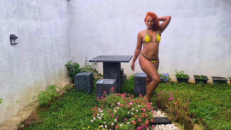 Beauty7Angels: Probare de bikini sexy pe Haul Nilmini Sheron