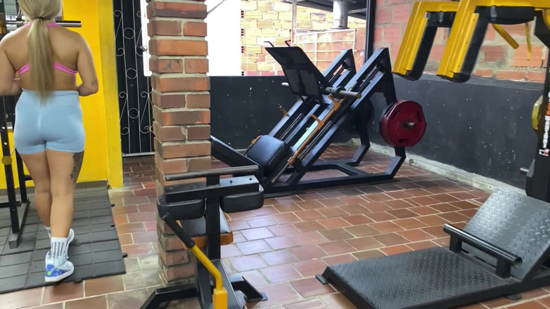 Allison Sweet: Prywatny trening z moim trenerem na siłowni wymyka się spod...