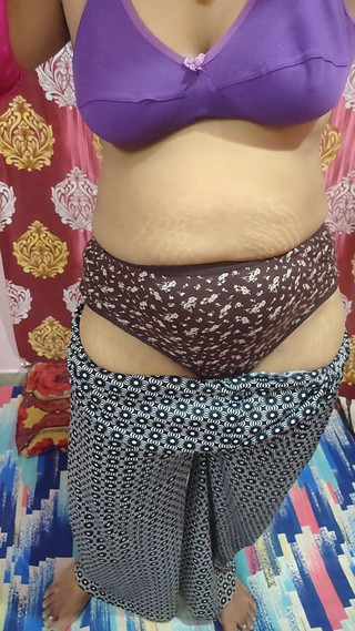 Sumandarling: Hintli ateşli kız video viral