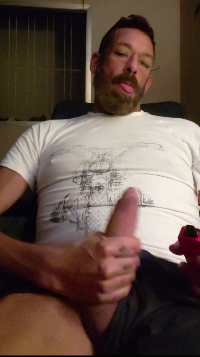 BBIG: Ammirami - Fumare sulla Bronha