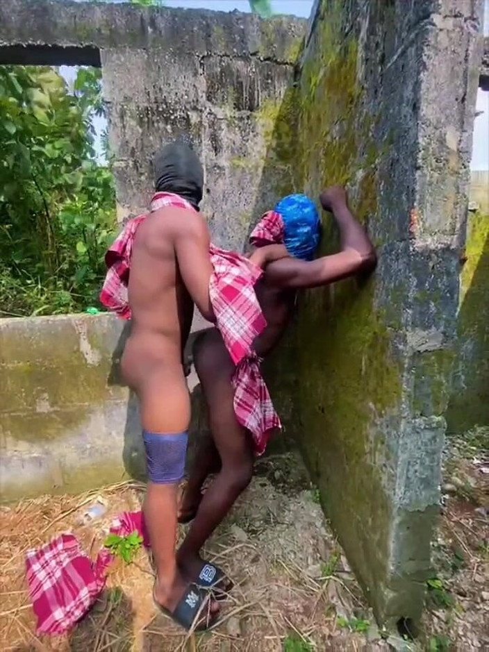 BLACKSHOOTERR: ネイティブ・アタイアメントでシンプルな建物でセックス