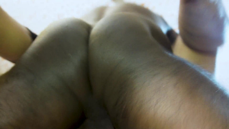 Queen star Desi: 두 명의 호스텔 친구가 섹시한 인도 여자를 따먹어, 하드코어 섹스