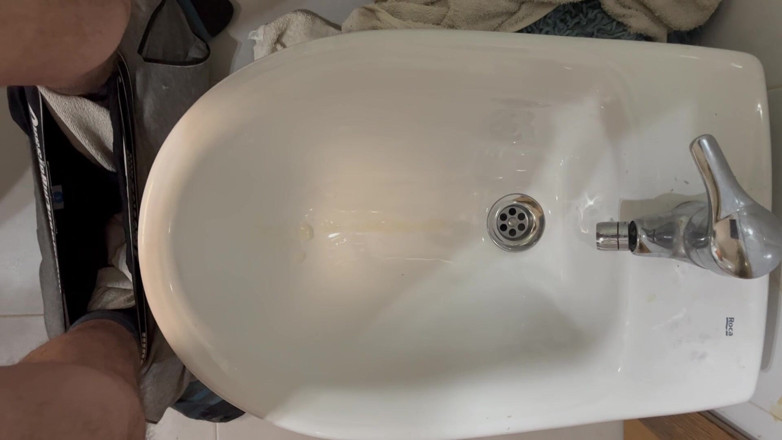 The newhere: E sperma in bagno