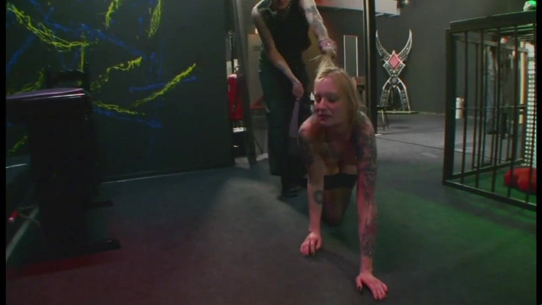 Absolute BDSM films - The original: Humiliating lesbians pussy licking