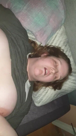 BBW Beth: La bbw beth orgasma con il dildo