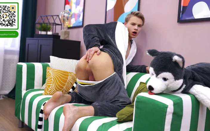 Doggy boys: Christian Adam &amp; his tight twink hole