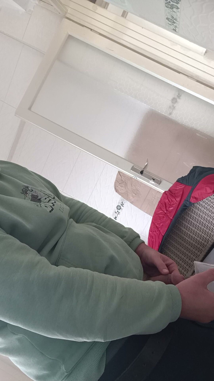ANGELICALOVER: Çiş pornosu işiyor altın duş kadın çiş ıslatıyor fetiş videoları idrar amatör çiş...