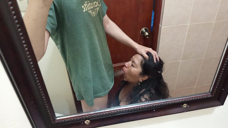 Moo DBOXXX: Zralá křesťanka miluje sát mého ptáka, prodejce potravin se na...