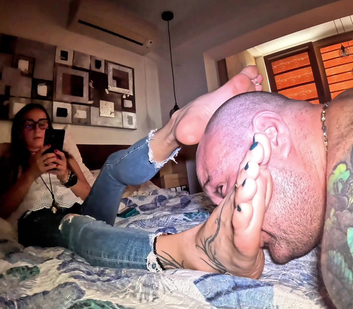 Mistressyammyboots: 在我脚前鞠躬