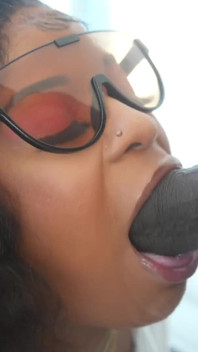 Page putting That Big Thick Juicy Ass on Me in Miami