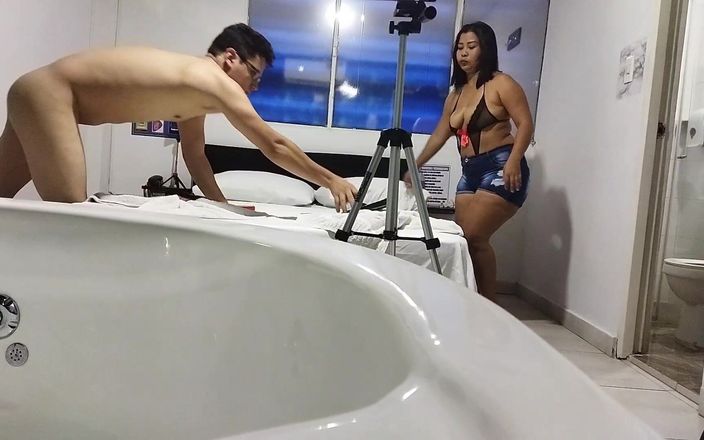 Milf latina n destefi: Sexo com minha enteada depois do banho e gravamos