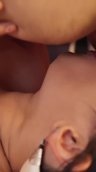 Bhudha Padosi Aur Desi Bhabhi 卧室裸体性爱，一对老顽固情侣印度色情视频 4K