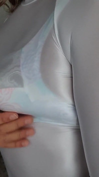White Seethrough Top och Vintage Pointy BH