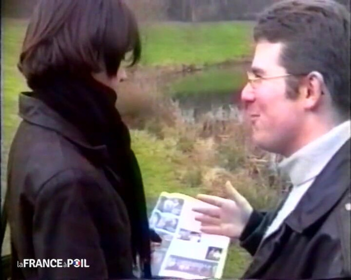French Family Secrets: Si Dia Docks A Walker Di Pinggir Sebuah Pondan Dan...