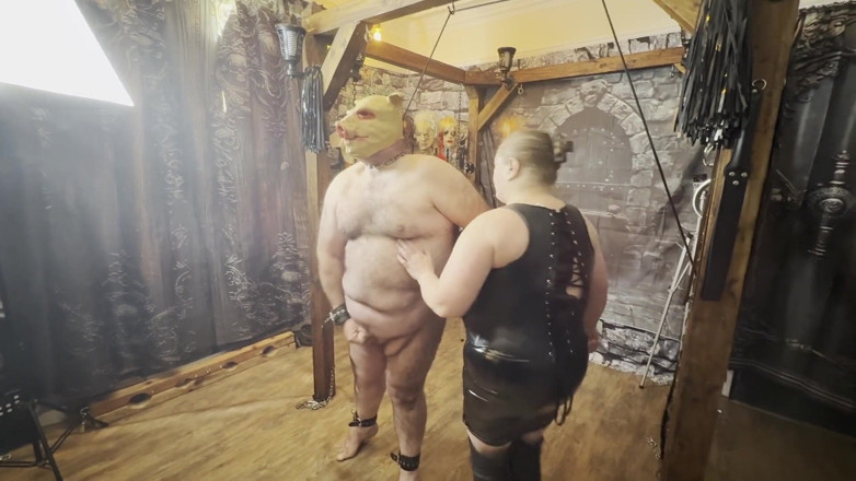 Aaexperiencesltd: Domina Satana and Satana's Piggy