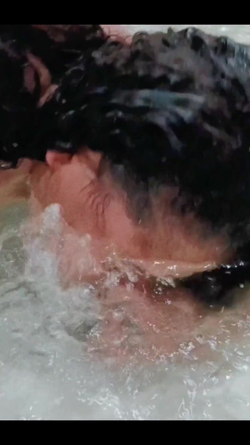 anabel693: Ana는 미친 수중, 큰 소리가 들린다