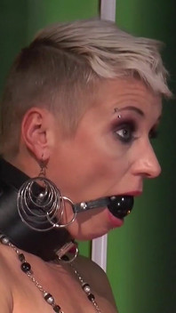 Quente milf faz badass BDSM e é fodida com força