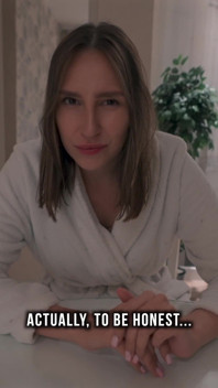 S2e5: la matrigna aiuta a sborrare il figliastro nel letto mentre si lavora fino a ottenere sborrata in figa e facciale