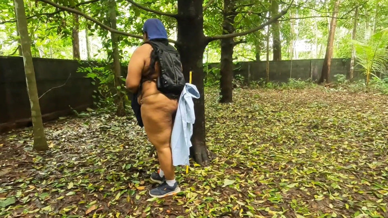 Anne Ipe: Casual Nude Walking, Chubby Girl Walking Completely Naked in the...
