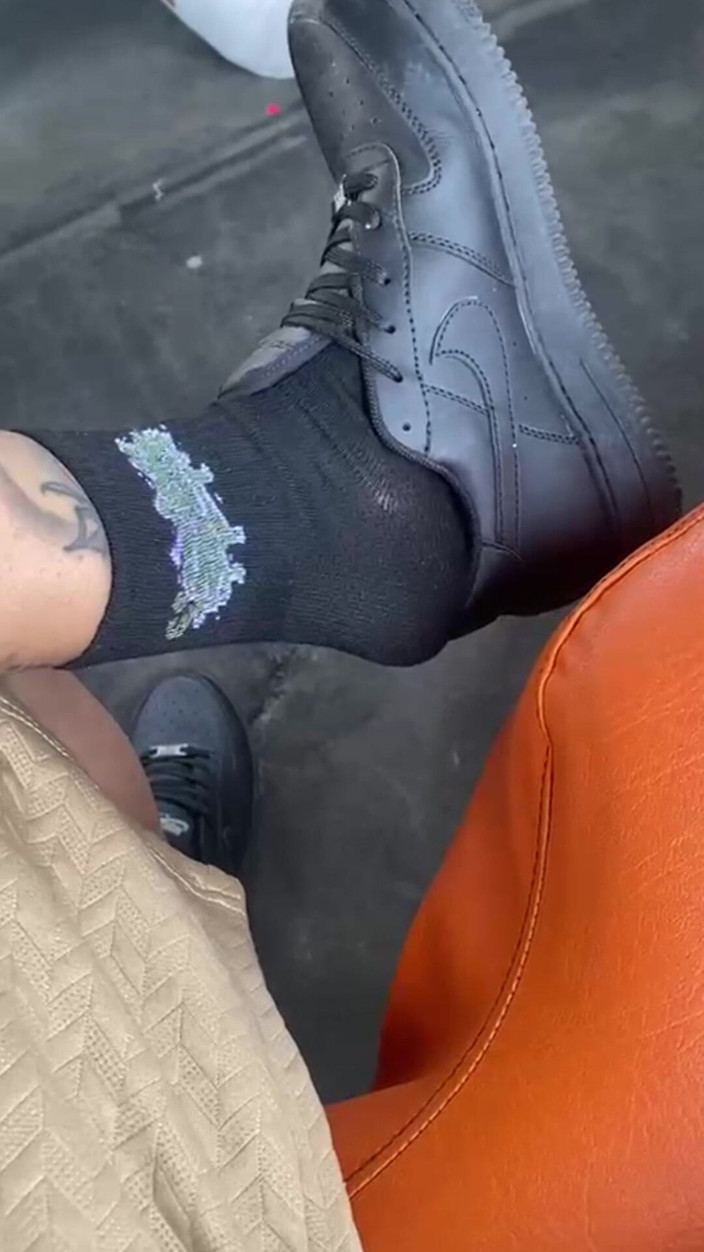 Mr Feet Colombia: Đi bộ qua lâu đài cartagena và tôi cởi giày của...