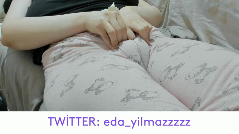 bigass_sexy_bigboobs: Dedo del pelo camel- coño hinchado- coño hinchado- coño grande-...