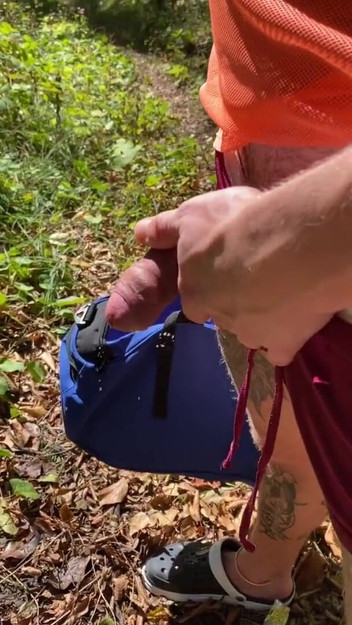 Falcon Al: Освобожденная в лесу и возбуждаюсь