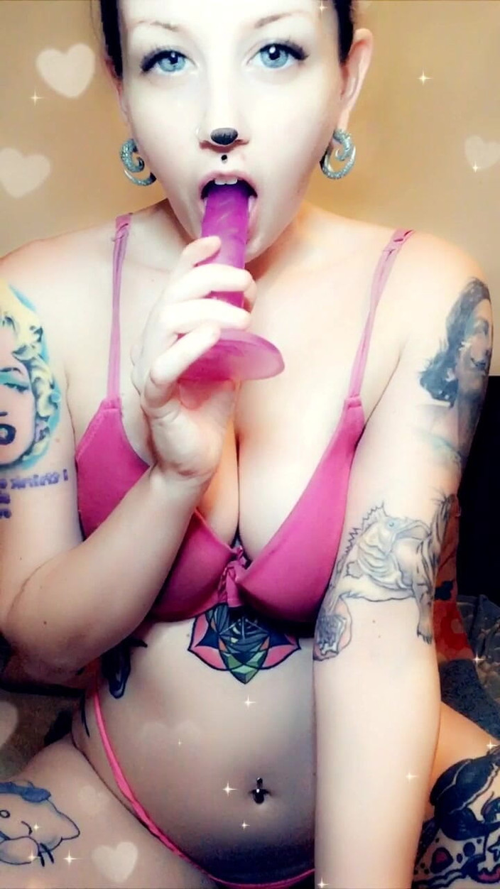 Lady Lazarus: Quick Webcam Dildo Suck &amp; Fuck