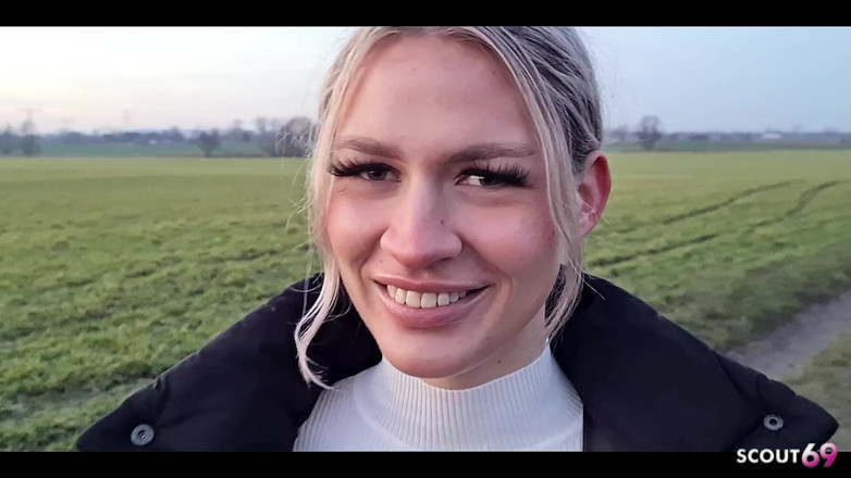 Scout69: Německá blonďatá pawg teen lisa riskantně šuká venku na prvním rande