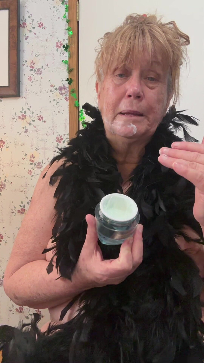 Big Ass 4 U: Ожидаю твою сливку на моем лице