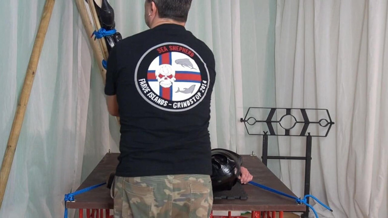 Yvette xtreme: Yvette Costeau BDSM rozłożone nogi i orgazm