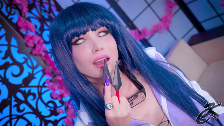 Ksu Colt: Hinata adoră să-și umple găurile