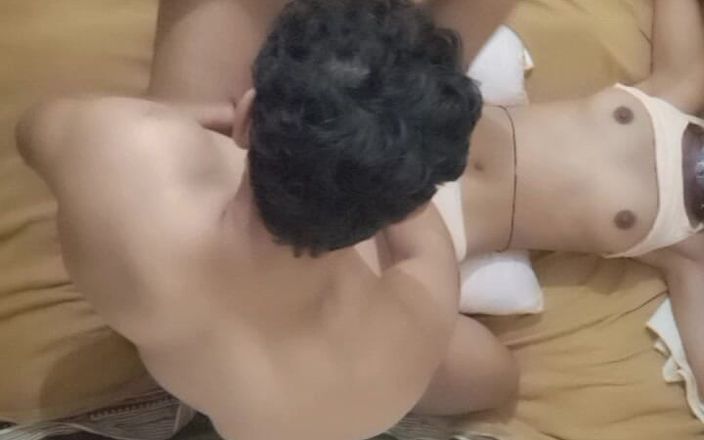 Raitorani: 키스한 고독한, 카메라에 녹화되었습니다
