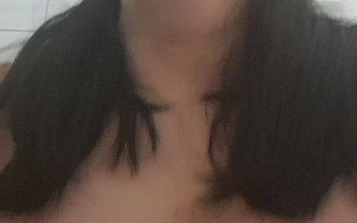 Mommy big hairy pussy: Мачуха роздягається – гаряче
