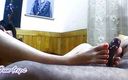 Bolly Karma: Interracial massage av vit slampa fru på webbkamera