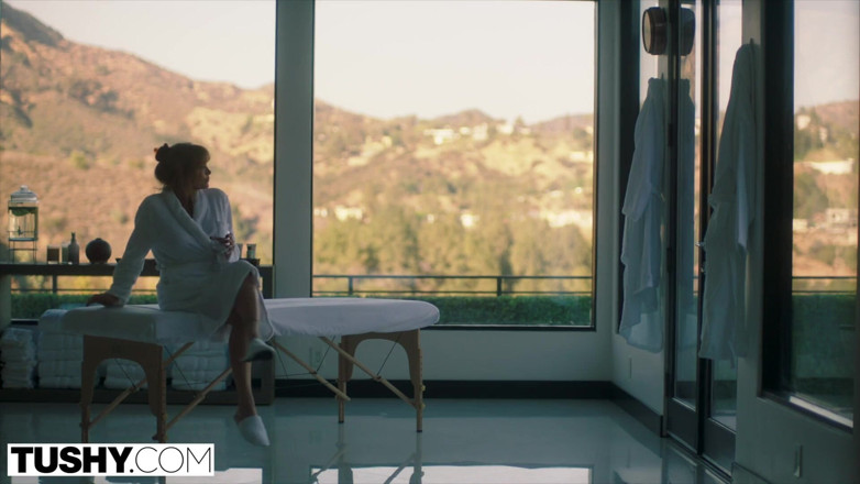 Tushy: TUSHY - Feature in vetrina abigail parte 2