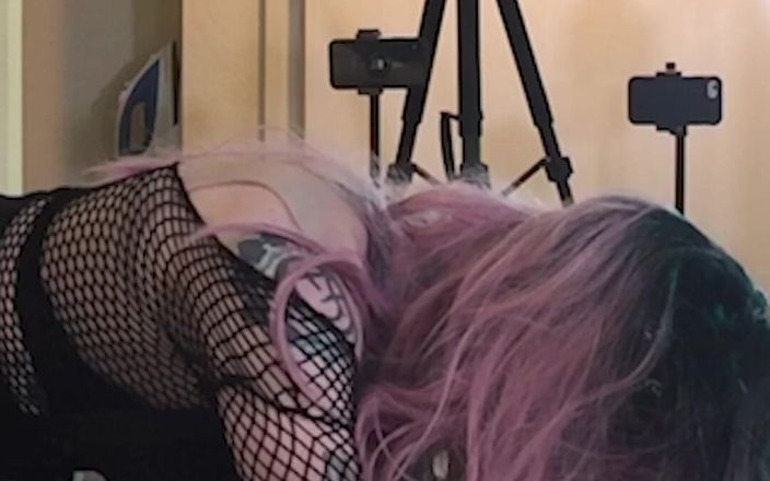 Jake Grand the man: Sissy jade madison si cewek gotik nyepong kontol sampai tenggelam -...