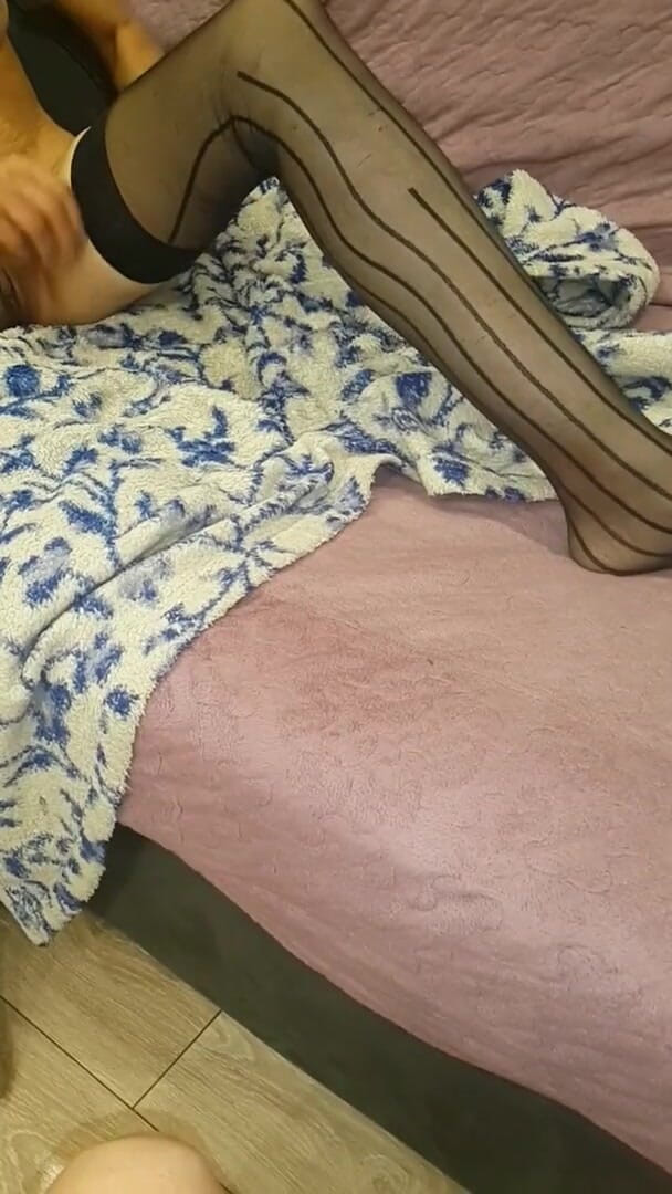 Inessa2021: Arménská MILF masturbace