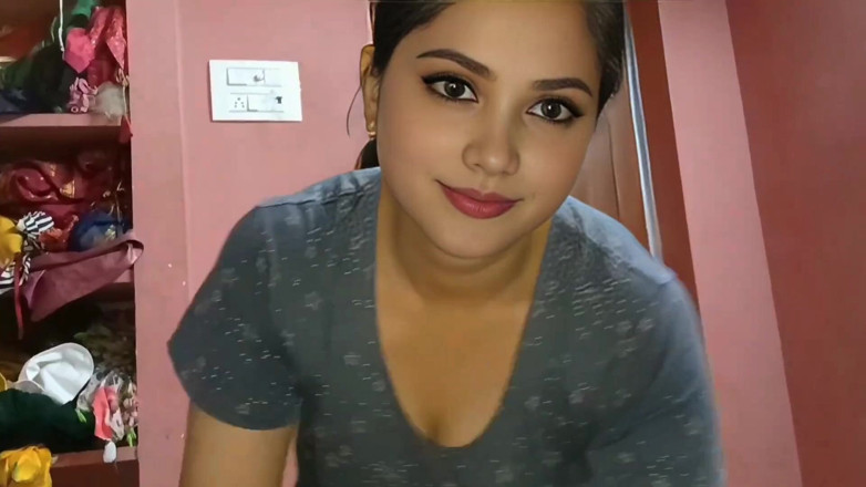 Desisexqueen: Indiana linda esposa acalma marido irritado com massagem
