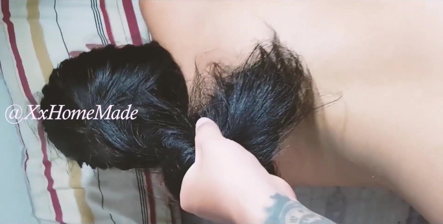 XxHomeMade: A pecorina le distruggo la figa mentre le preparo il...