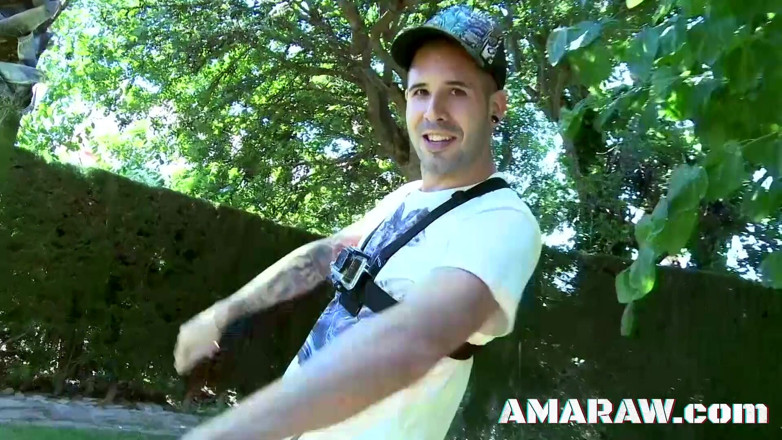 Amaraw: Sarışın büyük memeli orta yaşlı seksi kadın Louana Kevin'i arabada...